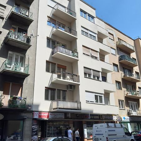 Fornax Home With Balcony 부다페스트 외부 사진